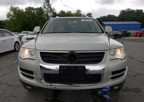 2010 Volkswagen Touareg Tdi from USA, damaged, VIN WVGFK7A96AD004053